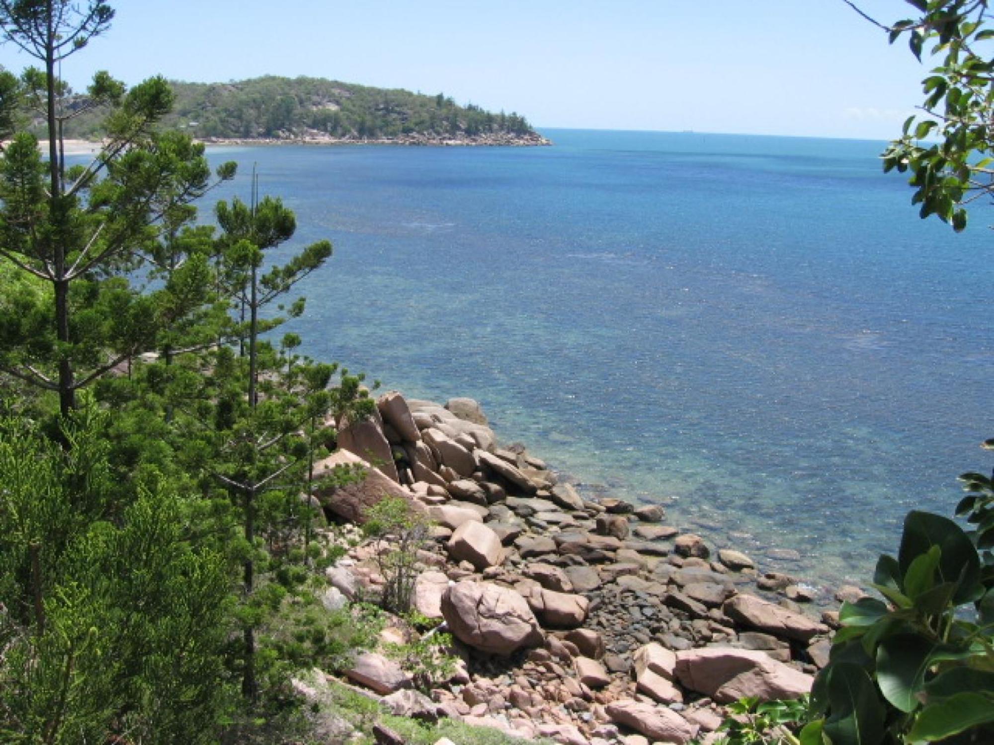 Affordable Island Escape! Queen Studio, Nelly Bay Екстериор снимка